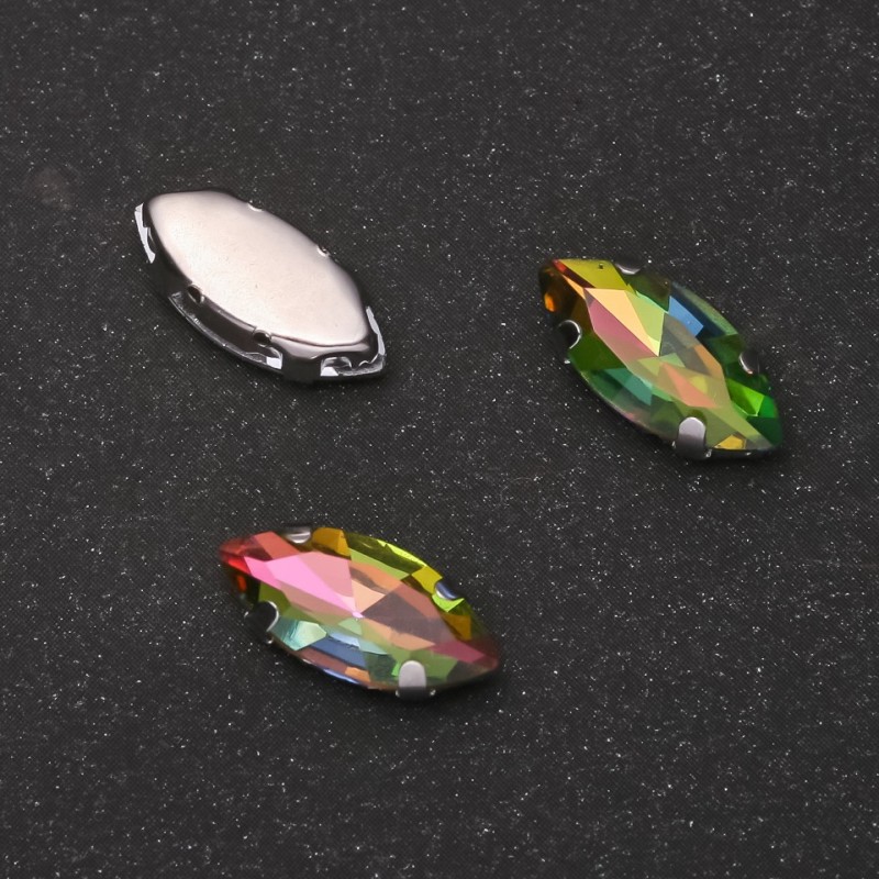 Cena za opakowanie / 10 szt. Przyszywany kryształ w zawieszce owalny 7x15 mm, tęczowy