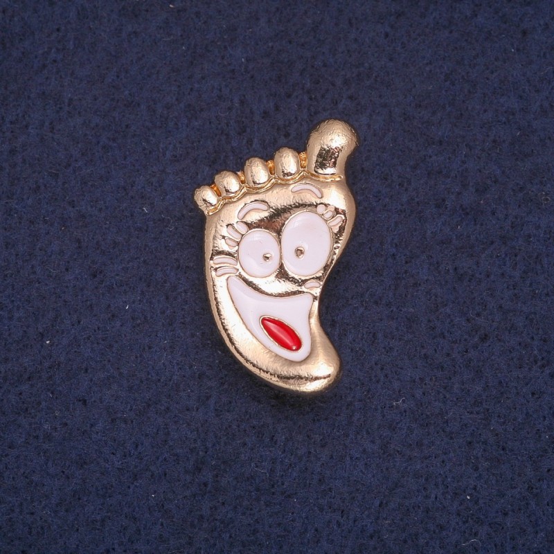 Broszka «Stopa» emalia, złoty metal 18×29 mm