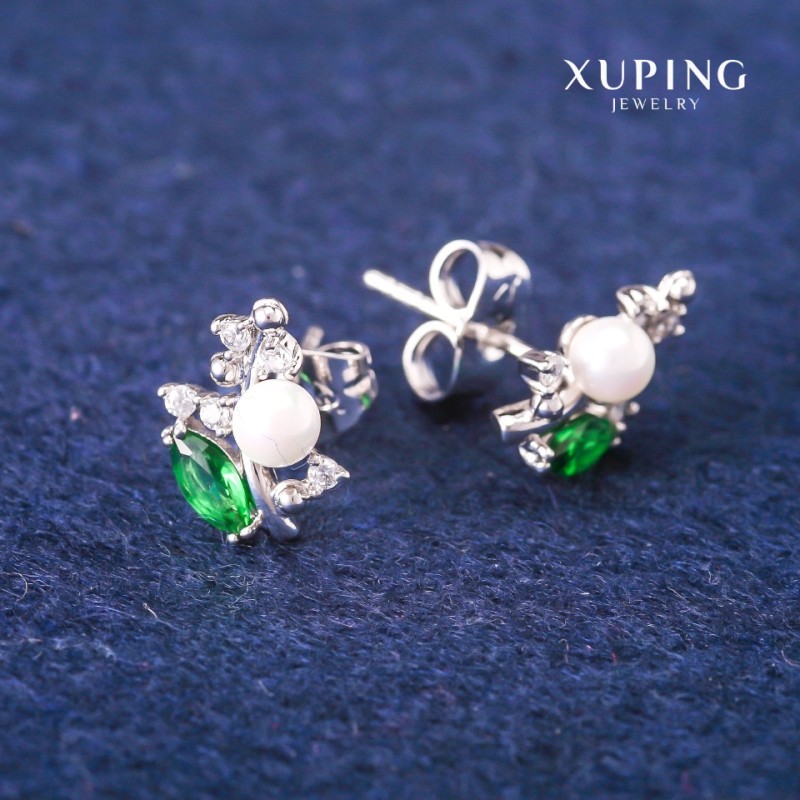 Kolczyki wkrętki Xuping z zielonymi kryształami i perłą Majorki, średnica 8×13 mm, rodowane