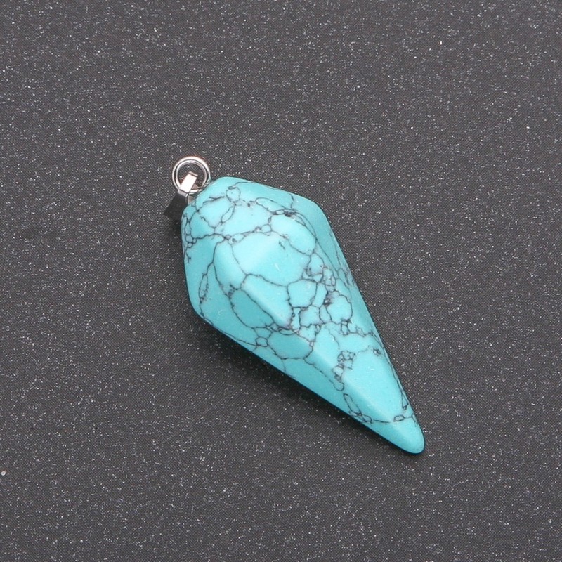 Wisiorek «Wahadło» z zielonego turkusu 40×30×13 mm