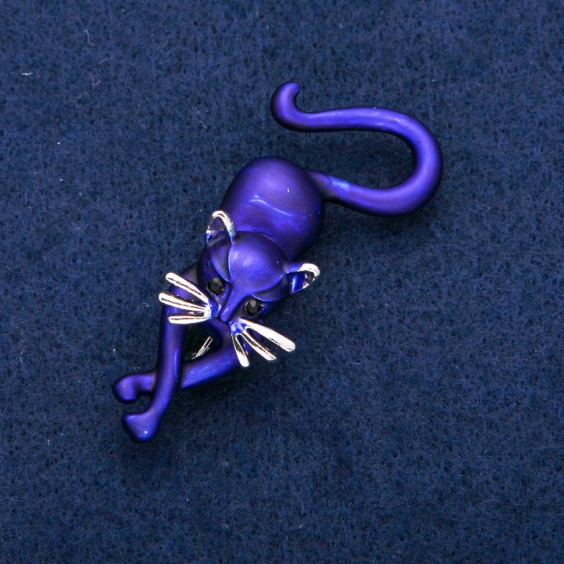 Broszka Kotek niebieska emalia, srebrzysty metal 25×55 mm