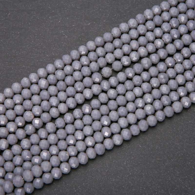 Koraliki z czeskiego kryształu, matowe ciemnoszare w kształcie „rondele”, średnica 6×4,5 mm, nić 5 (+/-) mm, długość 38 cm