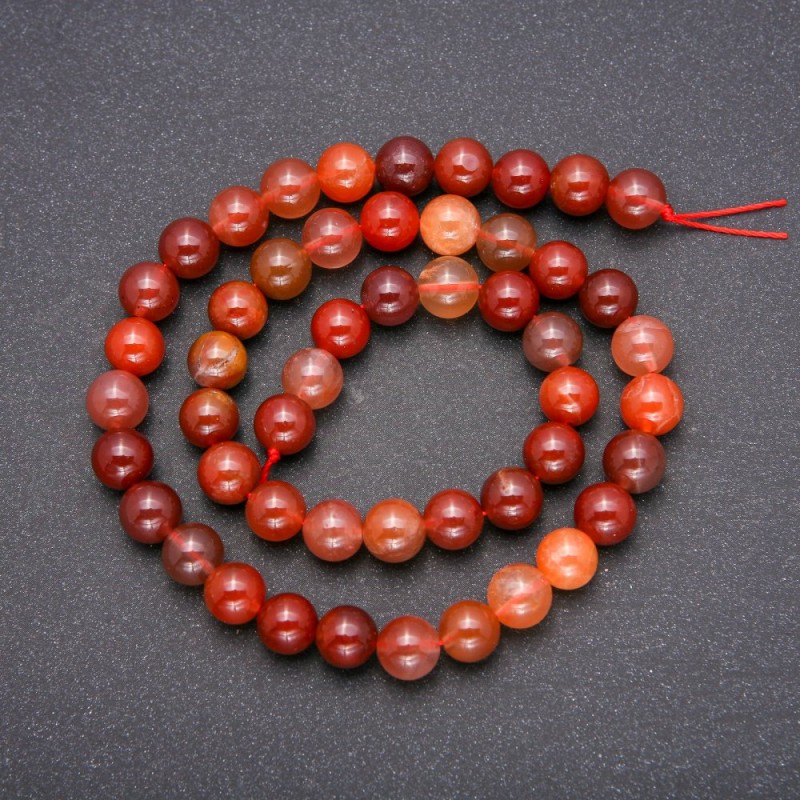 Koraliki z naturalnego kamienia – czerwony kwarc rutylowy, gładkie kuleczki, średnica 8 mm (±), długość 38 cm