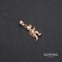Wisiorek Xuping Dinozaur z niebieskimi kamieniami 10×24 mm pozłacany 18k