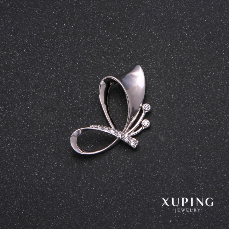 Wisiorek Xuping z białymi kamieniami 18×33 mm rhodiowany