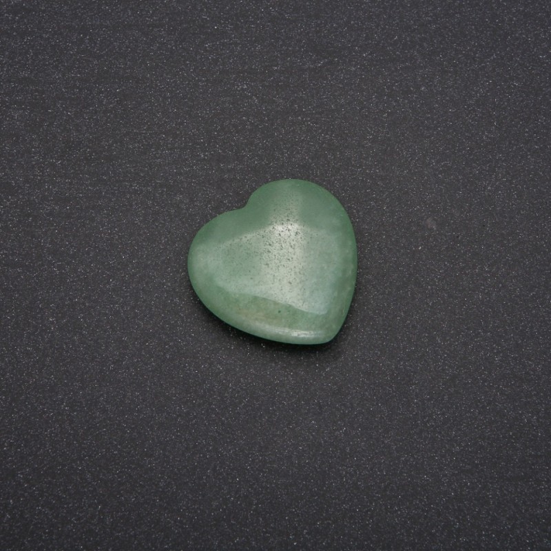 Nefryt w kształcie serca 30×30×10(±) mm
