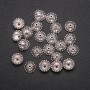 Złączki/końcówki kolor metalu srebro, średnica 11x4,5 (+/-) mm, pakowanie -20 g. 28 (+/-) szt