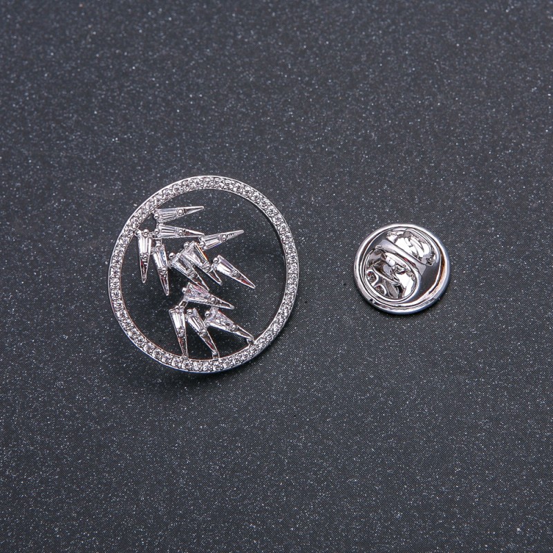Broszka Xuping rodowana rhodium z białymi kryształkami 22 mm +