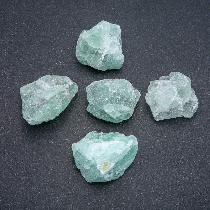 Naturalny nieobrobiony kamień pamiątkowy fluoryt galetowy (za 100 g ±)
