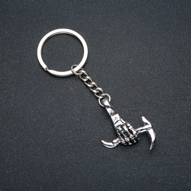 Brelok «Ręka Śmierci», średnica 39×30 mm, długość 9 cm + - srebrzysty metal