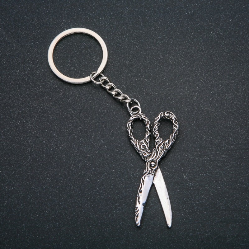 Brelok „Nożyczki”, średnica 61×25 mm, długość 11 cm, srebrny metal