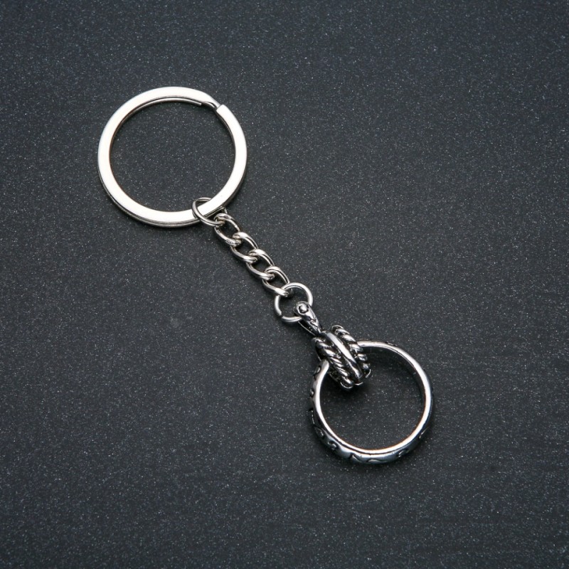 Brelok „Pierścień”, średnica 15 mm, długość 9 cm, metal srebrzysty