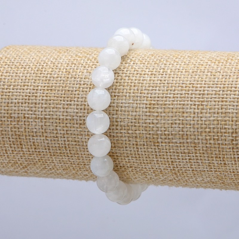 Bransoletka na gumce z naturalnego kamienia adularu, gładka kulka, średnica 8 mm, długość 18 cm +