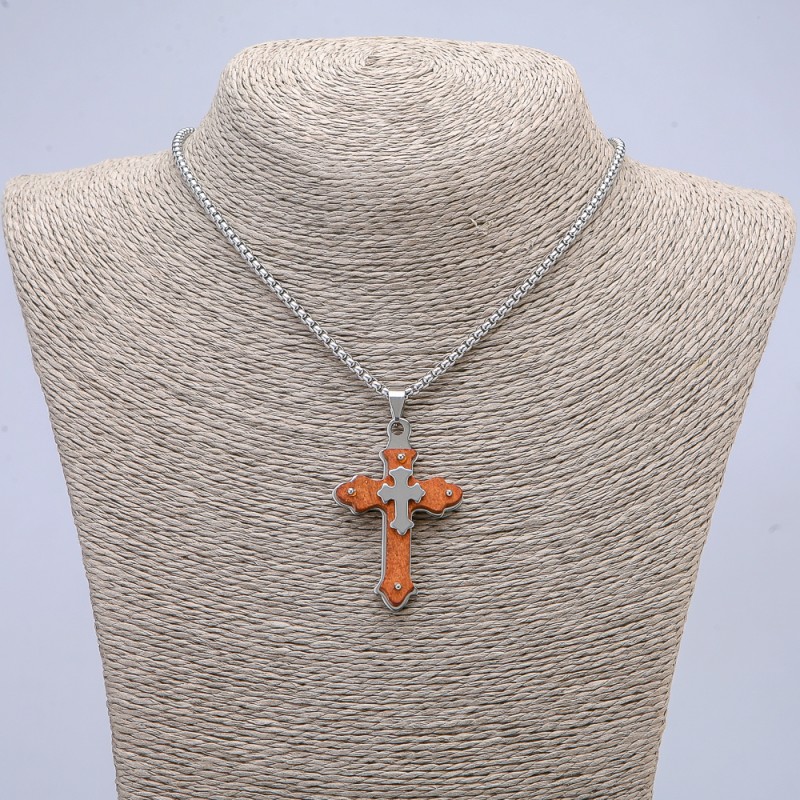 Wisiorek Krzyż 55×32 mm + - na łańcuszku, długość 65 cm, srebrzysty metal, drewno