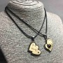 Wisiorki para Serce Love – srebrzysty metal i drewno, 38×26 mm, długość 45–50 cm