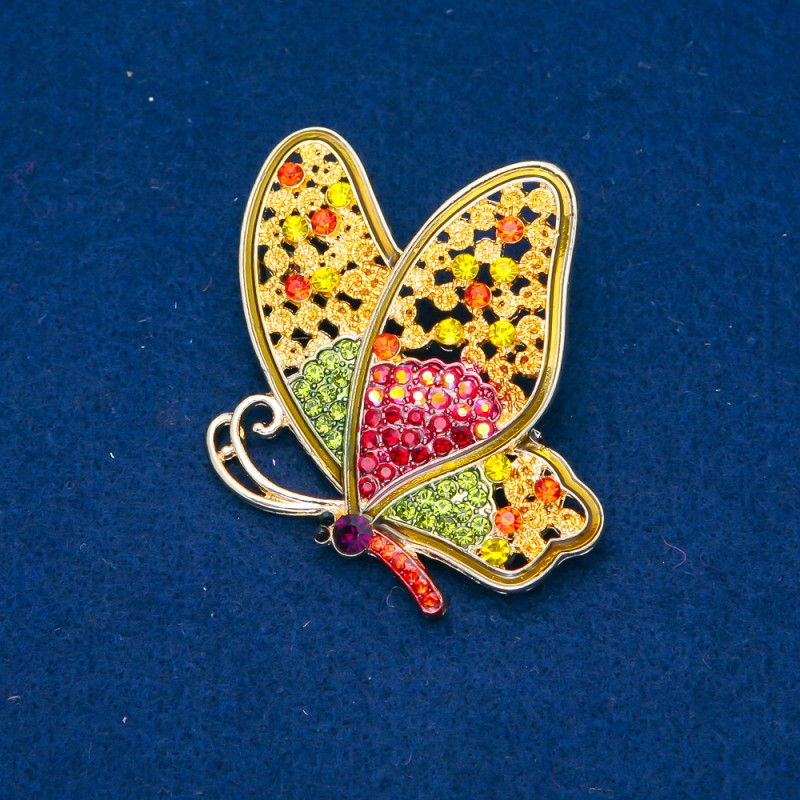 Broszka Motyl z złocistego metalu, różnokolorowe cyrkonie 58×52 mm +