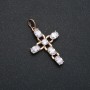Wisiorek Xuping pozłacanie 18K, krzyż z białymi kryształami, średnica 35×20 mm +