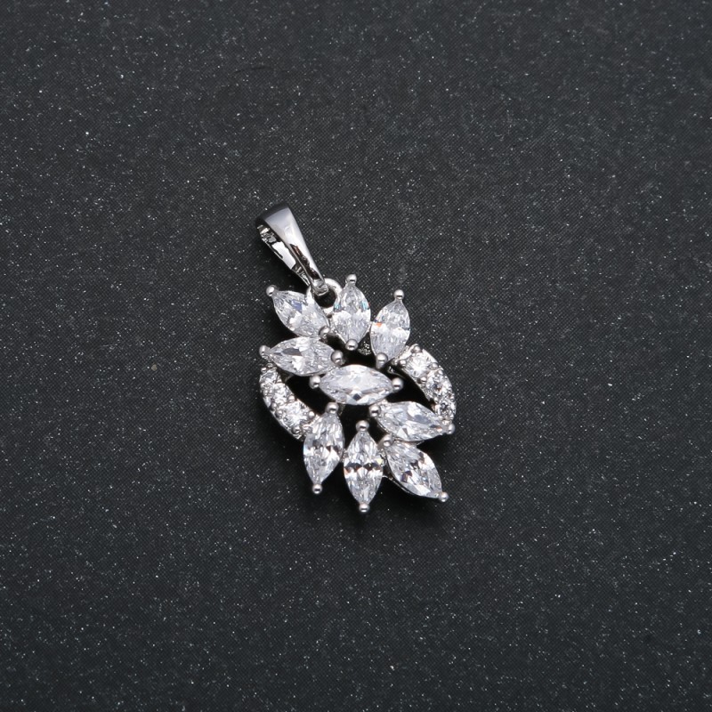 Wisiorek Xuping rhodiowany z białymi kryształami, średnica 22×12 mm +