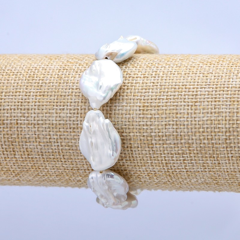 Bransoletka na gumce z barokowych pereł, średnica 22×15 mm ±, długość 18 cm ±