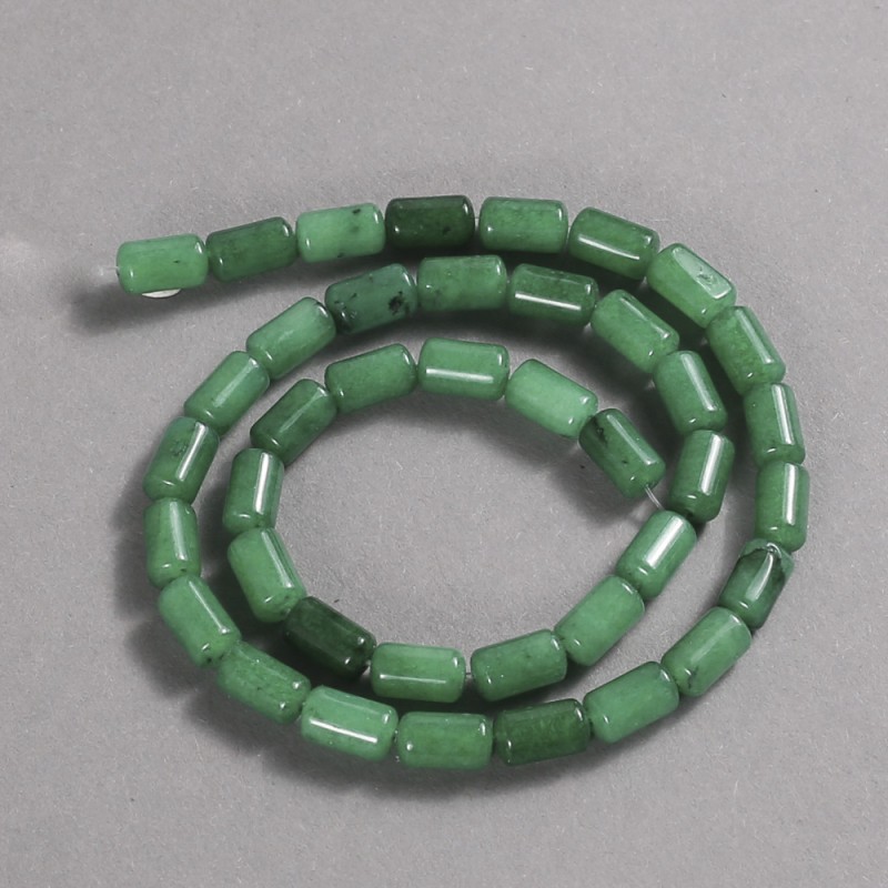 Koraliki na nici z naturalnego kamienia – chryzopraz, gładkie cylindryczne, średnica 10x6 mm, długość 41 cm