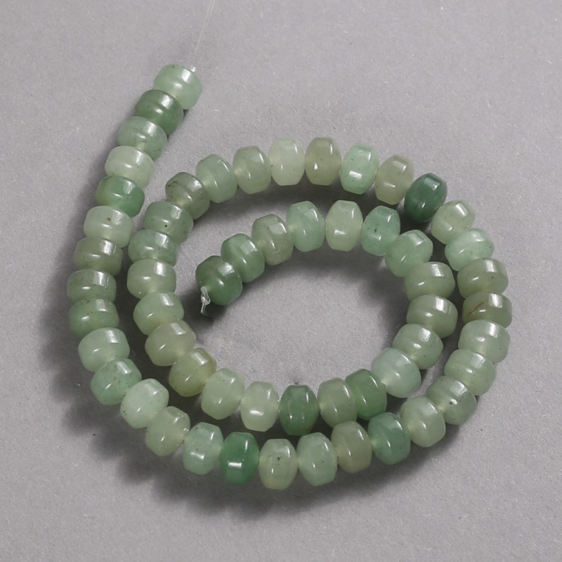 Koraliki na nici z naturalnego nefrytu, gładki rondel, średnica 9×7 mm + -, długość 39 cm +