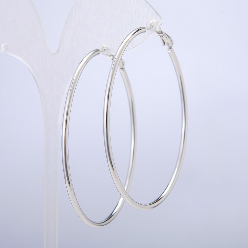 Kolczyki Xuping w kształcie obrączek rodowanych, grubość około 2 mm, średnica około 58 mm
