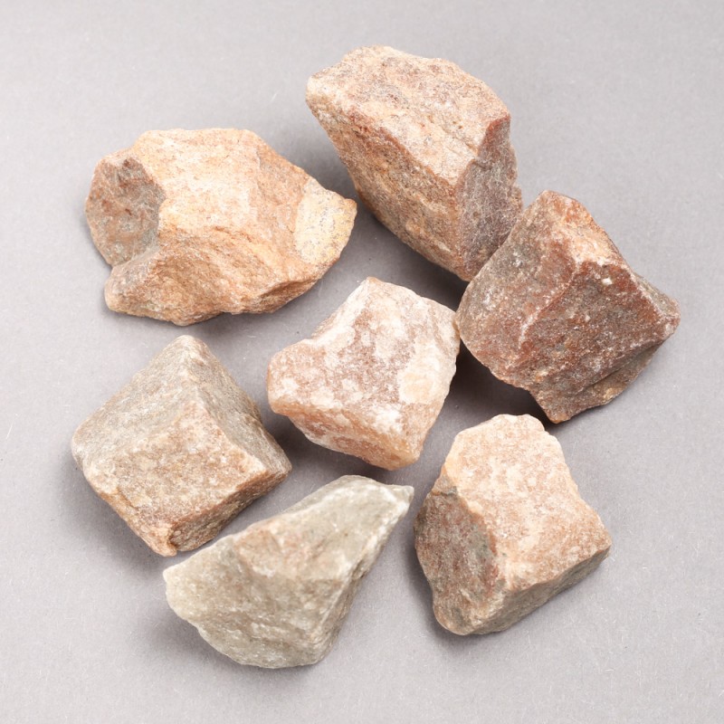 Suvenirowe naturalne nieobrabiane kamienie heliolit, średnica ok. 25×30 mm ± (za 100 g) asortyment rozmiarów