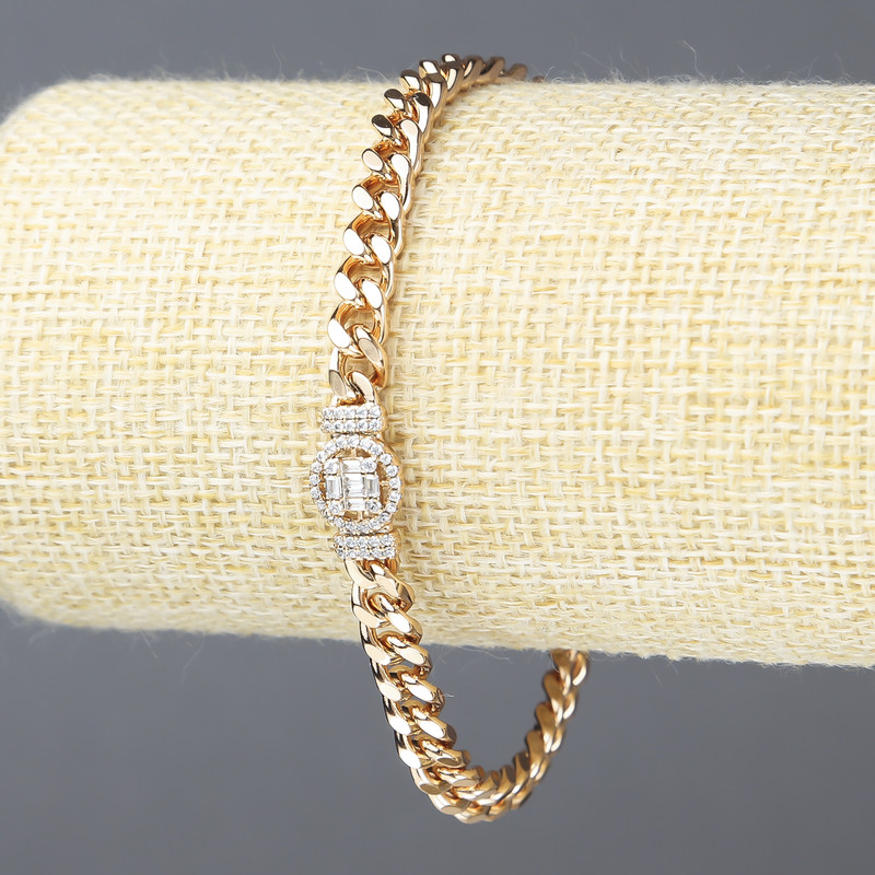 Bransoleta Xuping pozłacana 18K z białymi kryształami, grubość 5,5 mm, długość 18–19 cm