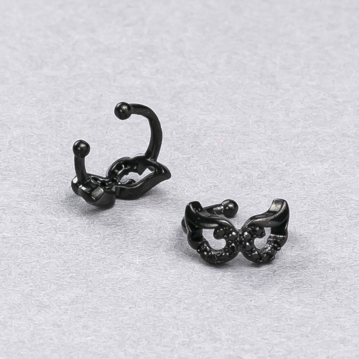 Kaf Xuping czarny rhodium z czarnymi kryształami 6x10 mm +