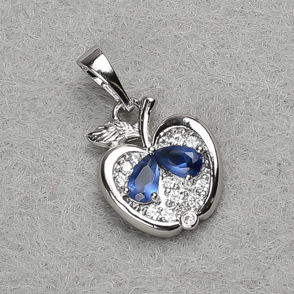 Wisiorek Xuping jabłko rodowane z białymi cyrkoniami i niebieskimi kryształami 21×12 mm +