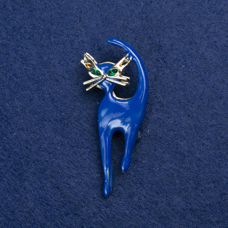 Broszka «Koteczka» z metalem złocistym, emalią i cyrkoniami 45×40 mm +
