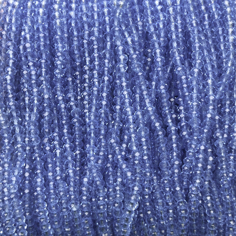 Koraliki z czeskiego kryształu na żyłce, jasnoniebieskie, przejrzyste, fasetowane, w kształcie rondeli, średnica 3,5 mm, długość 36–38 cm