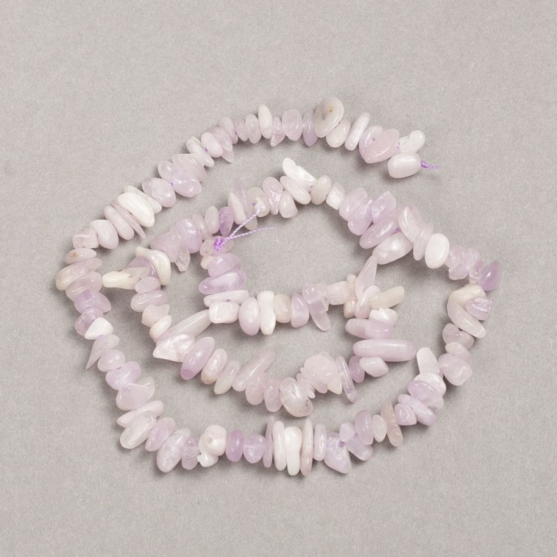 Koraliki na nitce z naturalnego kunzytu, drobne 8x3 mm, długość 39 cm +