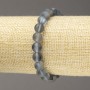 Bransoletka na gumce z opalowego szkła, gładka kulka, szary matowy, średnica ok. 8 mm, długość 18 cm