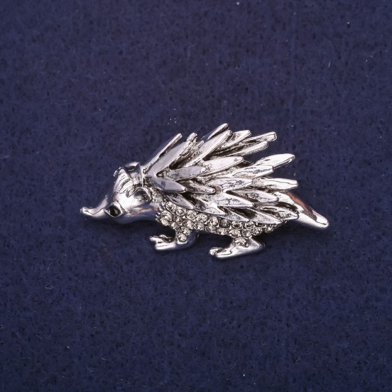 Broszka Jeżyk w kryształach, kolor biały, 44×24 mm, metal srebrzysty