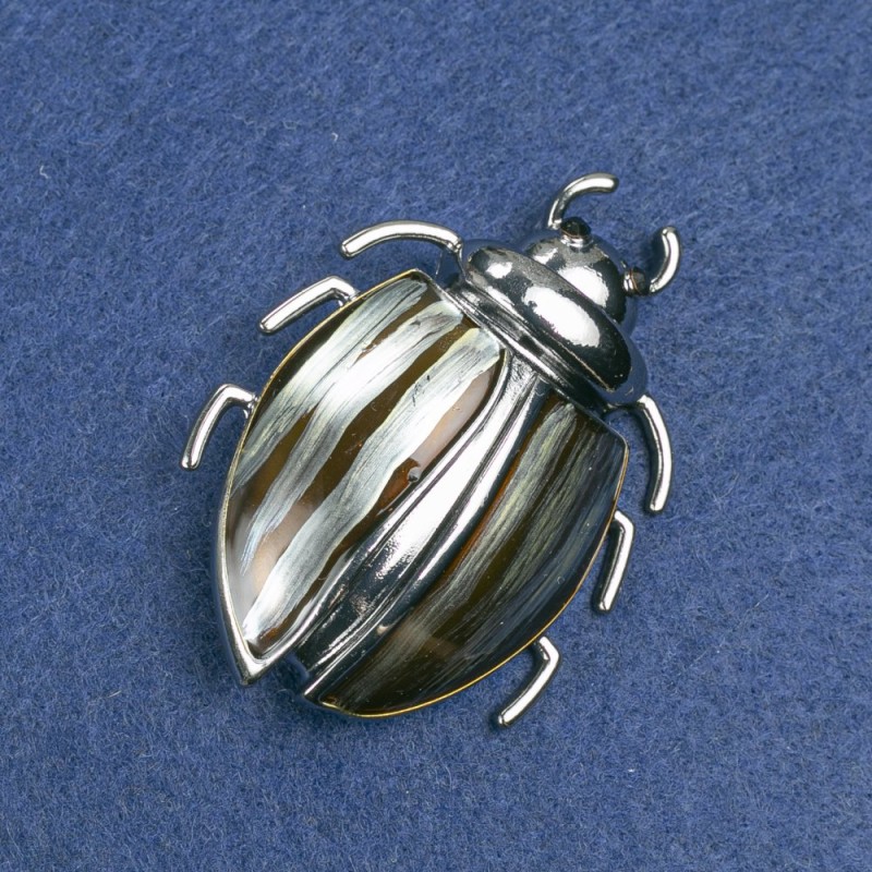 Broszka «Żuczek» srebrzysty metal, emalia i czarne kryształy, 58×24 mm +