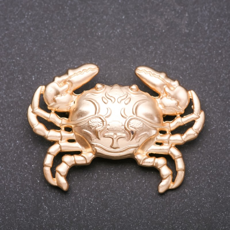 Broszka «Królewski Krab» z żółtego metalu 54×38 mm