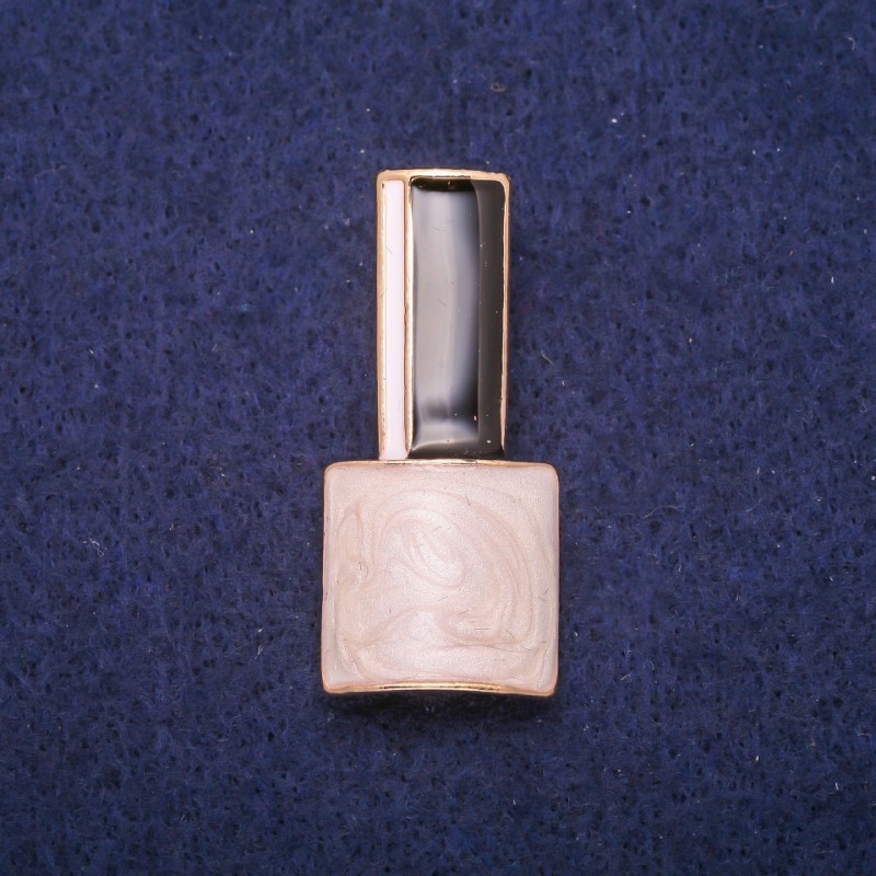 Broszka Lak perłowy, czarna i biała emalia, metal złoty 18×39 mm