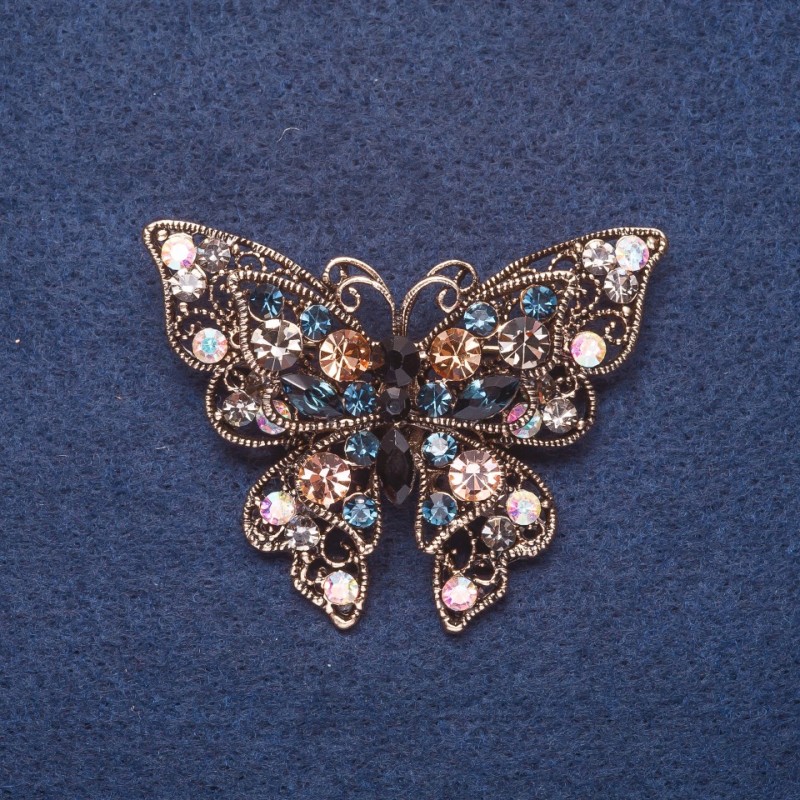 Broszka «Motyl» w różnokolorowych dużych kryształach, kolor metalu: złoty, 4×5,5 cm