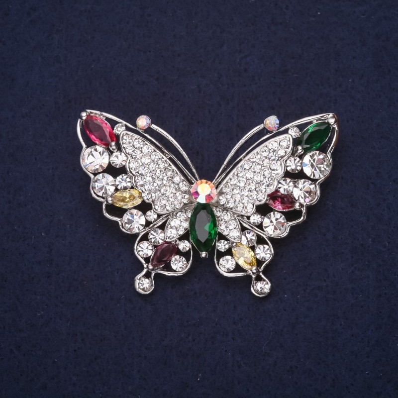 Broszka motyl z kryształami strass, kolor malinowy, biały, zielony, żółty, 40×58 mm, srebrzysty metal