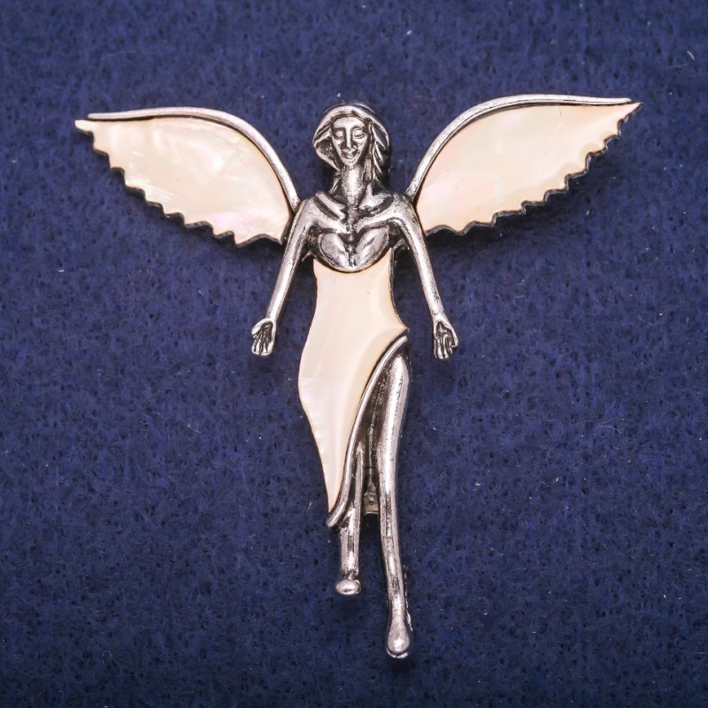 Broszka Anioł z wstawką perłową, srebrny metal 59×60 mm