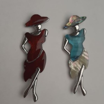 Broszka i wisiorek Dama z perłą macierzystą i chalcedonem 80×30 mm +