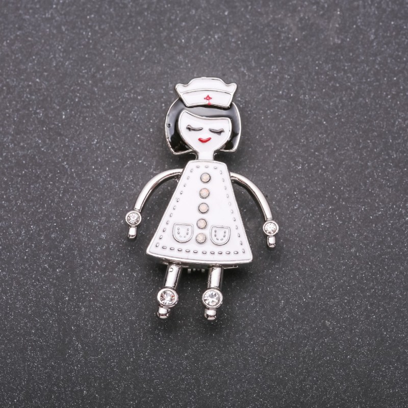 Broszka «Pielęgniarka» emalia, kolor biały, 42×26 mm, metal srebrzysty