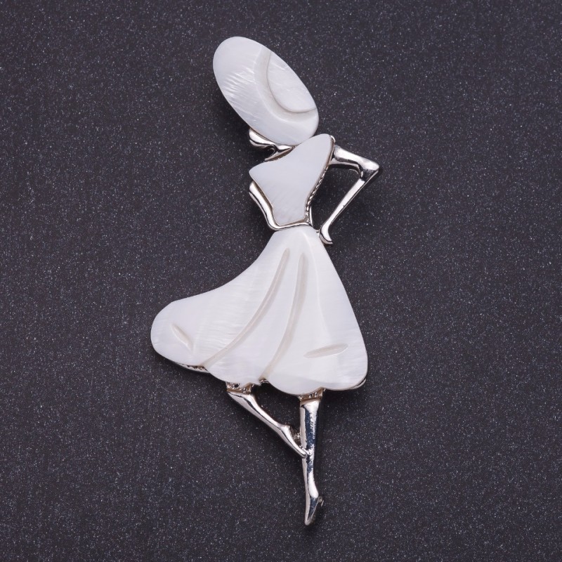 Wisiorek-kinesz «Pani Perłowa» kolor metalu "srebro", długość 8,4 cm