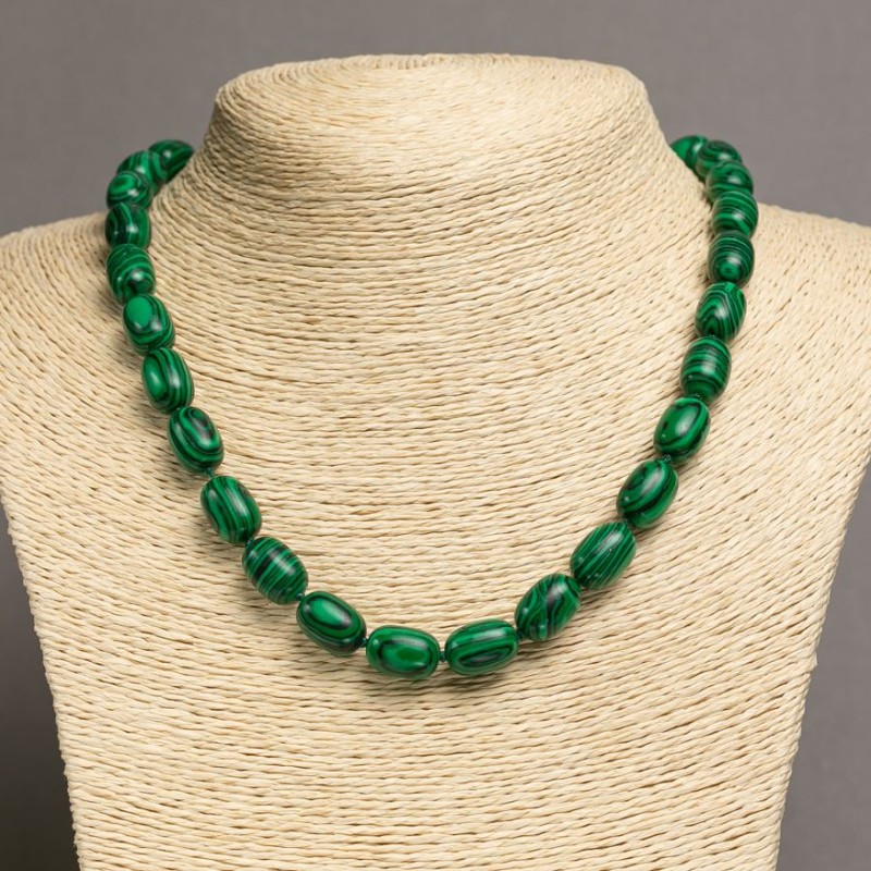 Naszyjnik z malachitu (prasowany) «beczka» o wymiarach 10×14 mm, długość 46–49 cm+