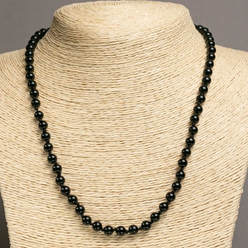 Naszyjnik z agatu, gładkie kulki, średnica 6 mm, długość 47–50 cm