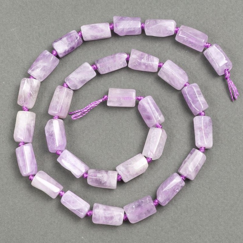 Koraliki na nitce z naturalnego kunzytu, fasetowane, średnica 11-10×7-6 mm, długość ok. 39 cm, z koralikami (3×2 mm)