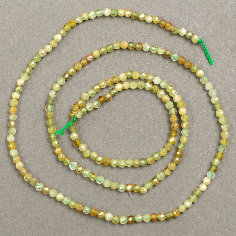 Chryzolit – naturalny kamień, fasetowane koraliki na nitce, średnica 2 mm, długość 40 cm +