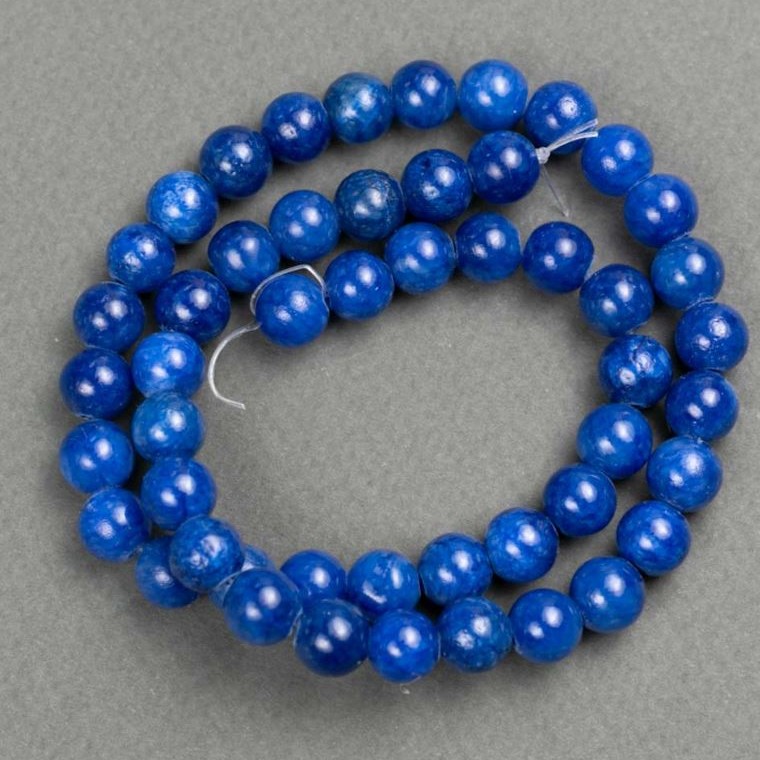 Koraliki na nitce lazuryt (akryl sztuczny), gładkie kuleczki, średnica 8,5 mm, długość około 39 cm