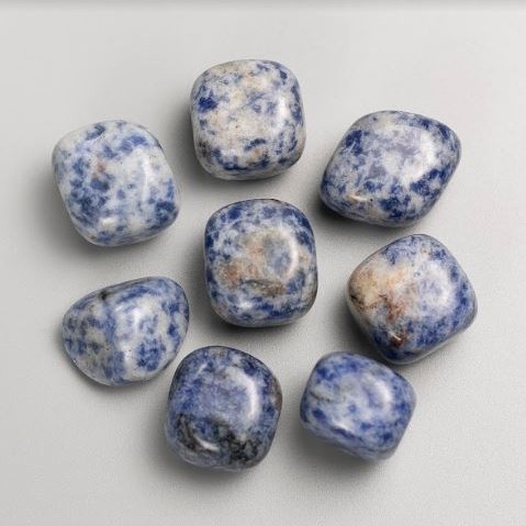Sodalit fasetowany kamień naturalny 21×17 mm (+-) opakowanie 100 g